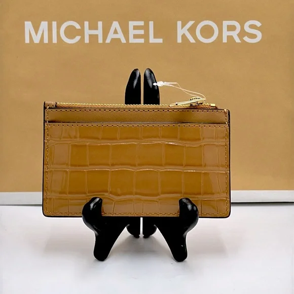 MICHAEL KORS JET SET TRAVEL MEDIUM TZ CARD CASE IN DEER COLOR